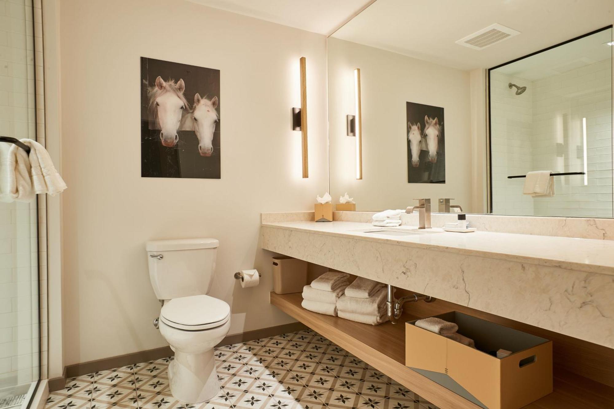 Noun Hotel Norman Extérieur photo